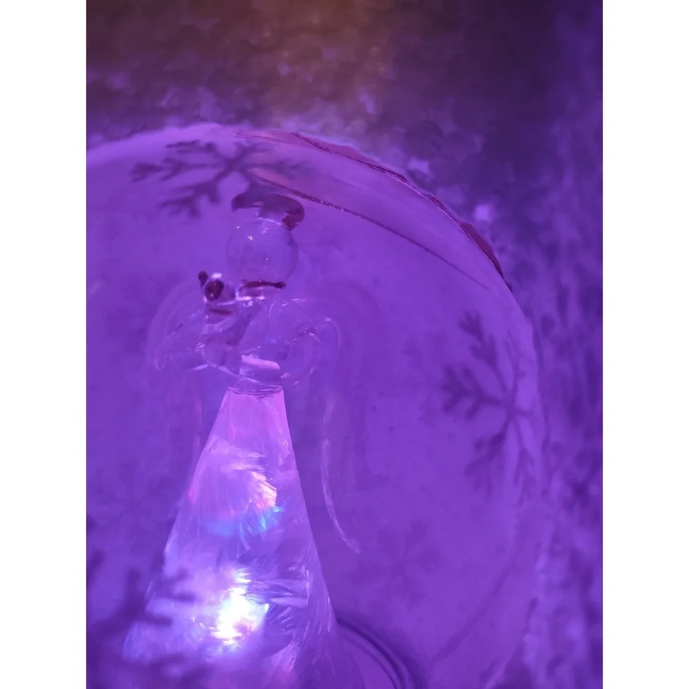 Light Up Angel Ornament With Snowflakes Changes Colors 3 1/2 X 3‎ 1/2